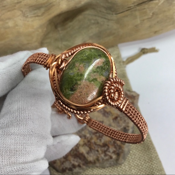 Victorian Style Bracelet With Unakite Cabochon - Picture 7 of 8